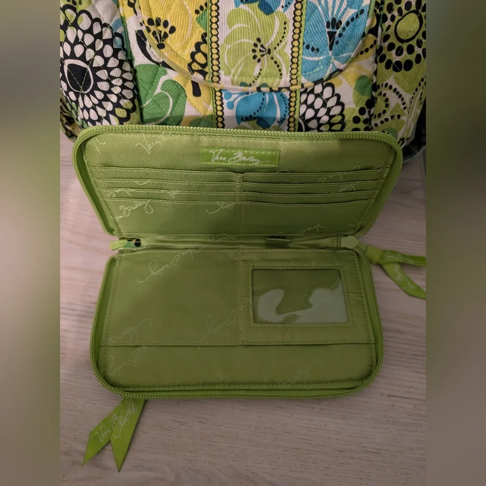 Vera Bradley purse set - Picture 4 of 5